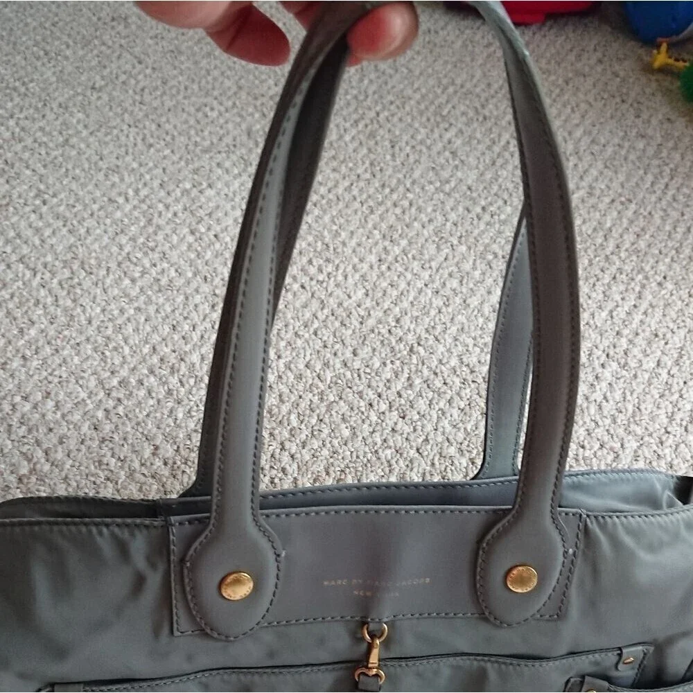 Marc by Marc Jacobs Preppy Nylon Clara large Tote gray